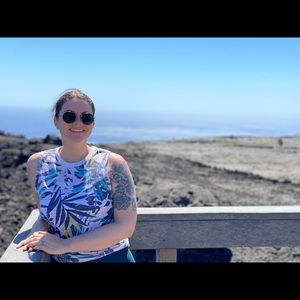 Meet your Posher, Lia